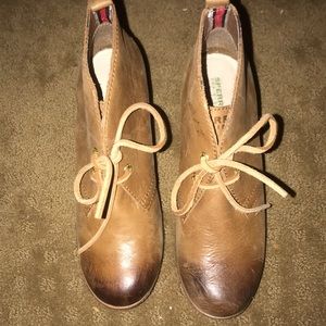 Sperry Leather Wedges.
